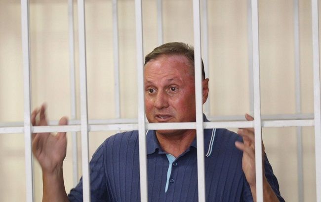 Карма, она такая: после ареста Ефремова журналист написал, кто из друзей экс-"регионала" должен ответить за "ЛНР"