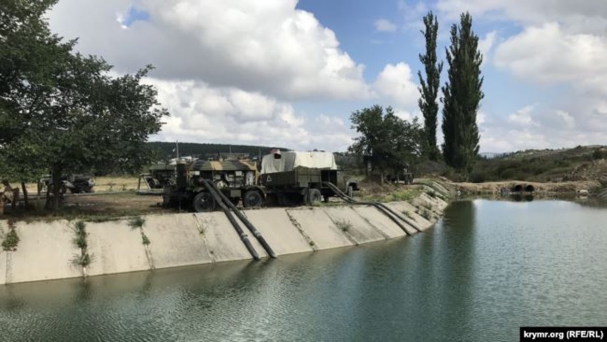 "Манипуляции с переброской воды называются предсмертные судороги", - крымчане о ситуации с перекрытием реки Биюк-Карасу 