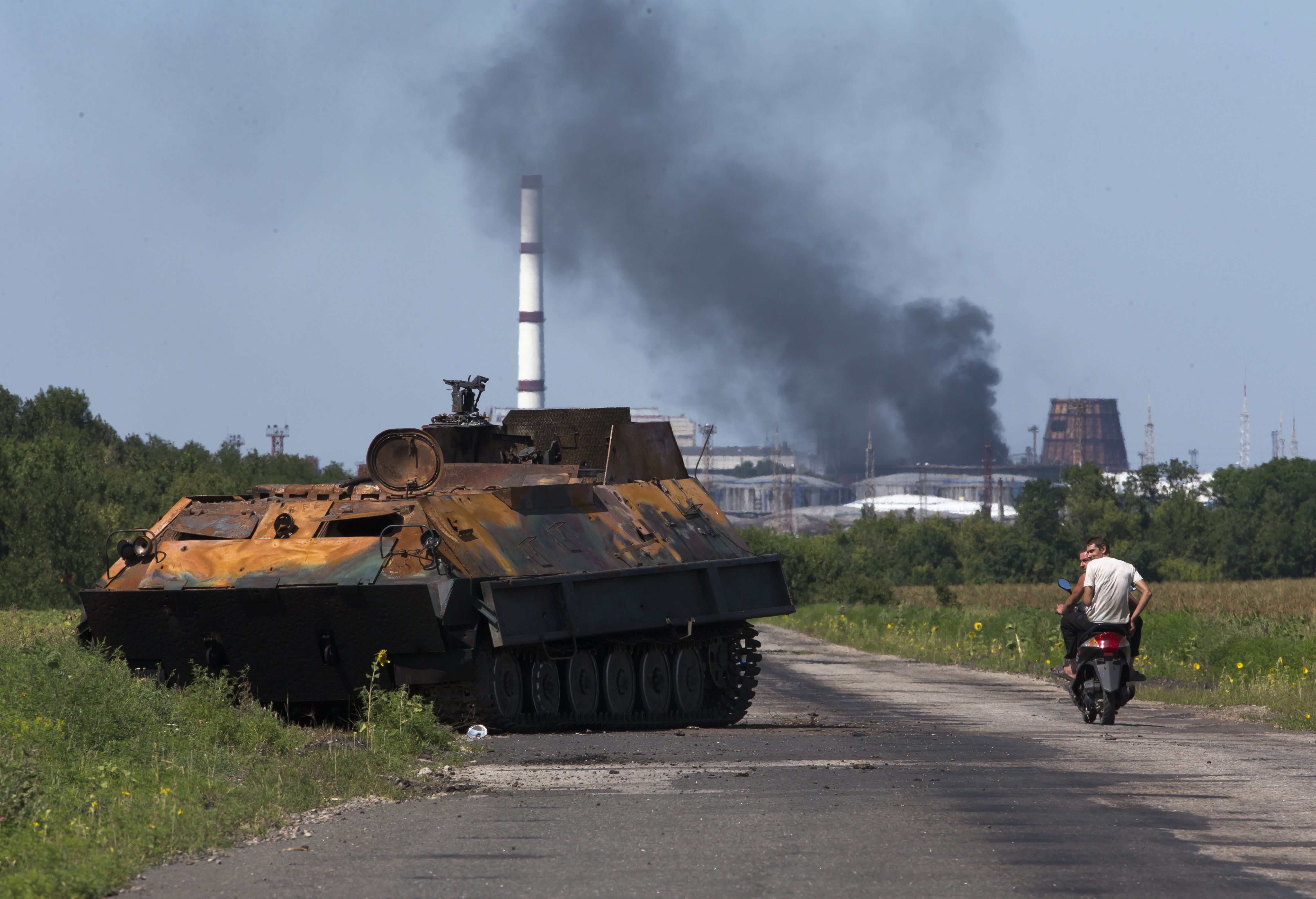 Восток в огне. Хроника событий и карта АТО онлайн: Донецк, Луганск, Новоазовск, Мариуполь, Горловка, Авдеевка 03.06.2015