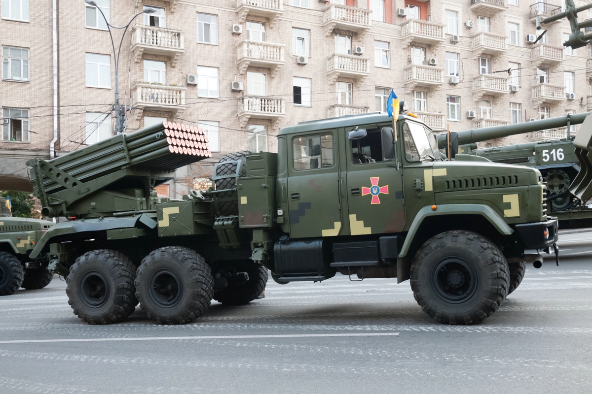 ​У ВСУ новая мощь калибра 122 мм: на вооружение украинского войска поступила РСЗО "Верба"