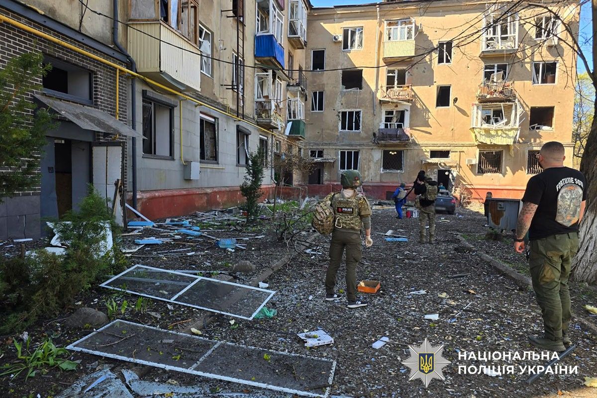 В Никополе FPV-дрон РФ атаковал автобус, на Херсонщине оккупанты били артиллерией – есть погибшие