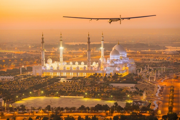 Самолет на солнечных батареях Solar Impulse 2 покинул Мьянму и направляется в Китай