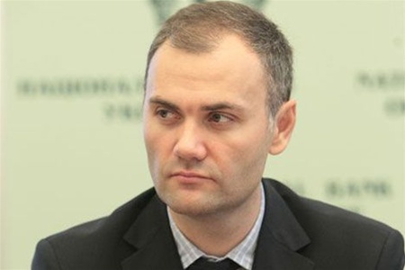 Глава минфина Украины времен Азарова объявлен в розыск СБУ