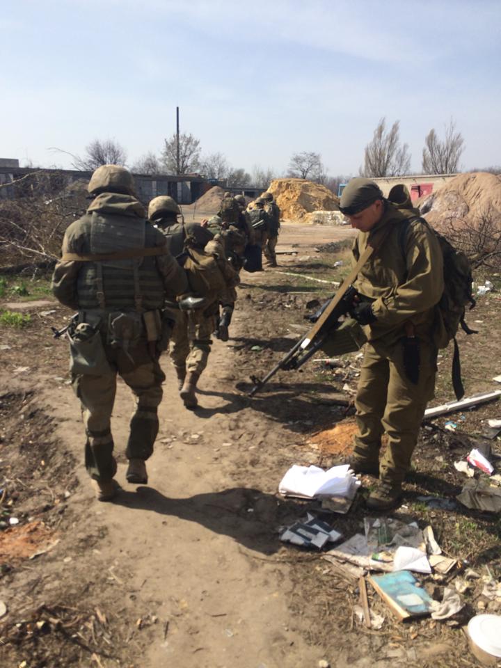 Воины из крови и металла: в промзоне Авдеевки украинские бойцы уничтожают боевиков "Сомали" один за другим