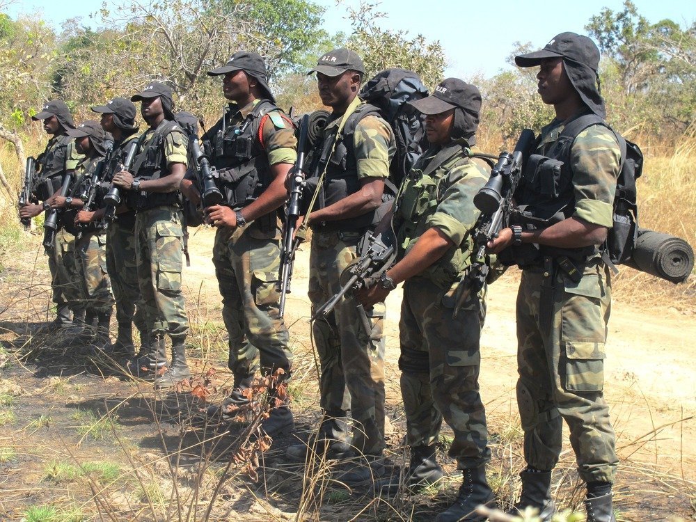 Камерунские военные освободили из плена боевиков "Боко Харам" около тысячи заложников