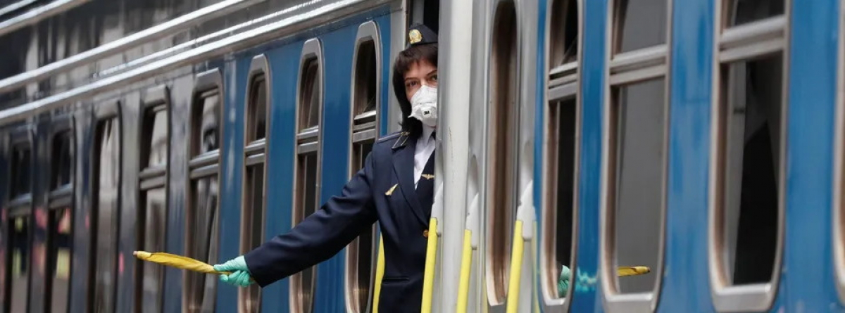 В Тернополе недовольны карантином – пассажиры остановили поезд, невзирая на официальный запрет