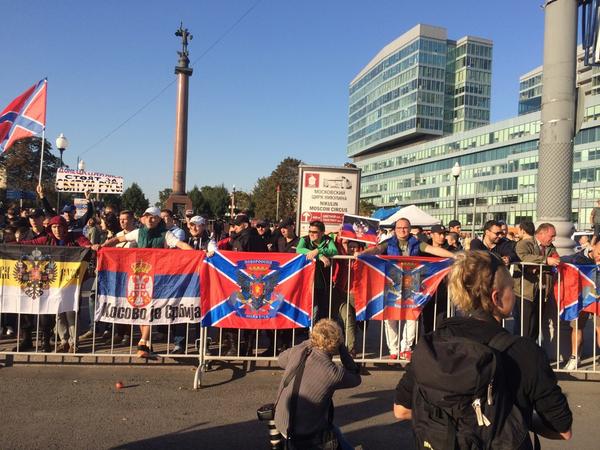 "Марш мира" в Москве: сторонники ДНР и ЛНР пробиваются сквозь ОМОН