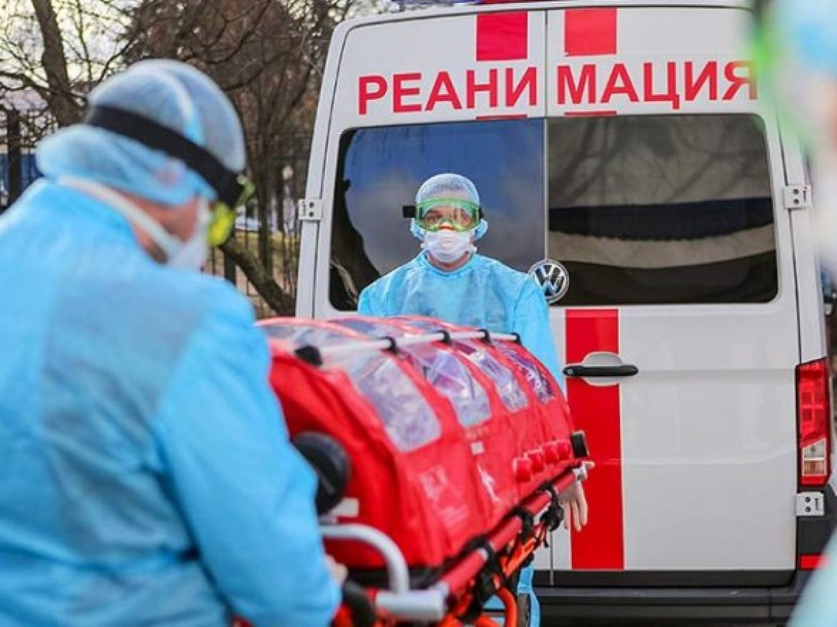 В Беларуси более 6 тысяч больных коронавирусом: парад 9 мая и школу отменять не собираются 