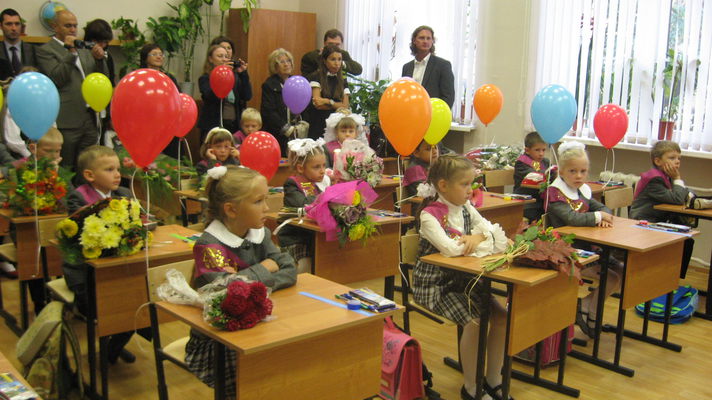 ДНР: В Ясиноватой начало учебного года запланировано на 15 октября