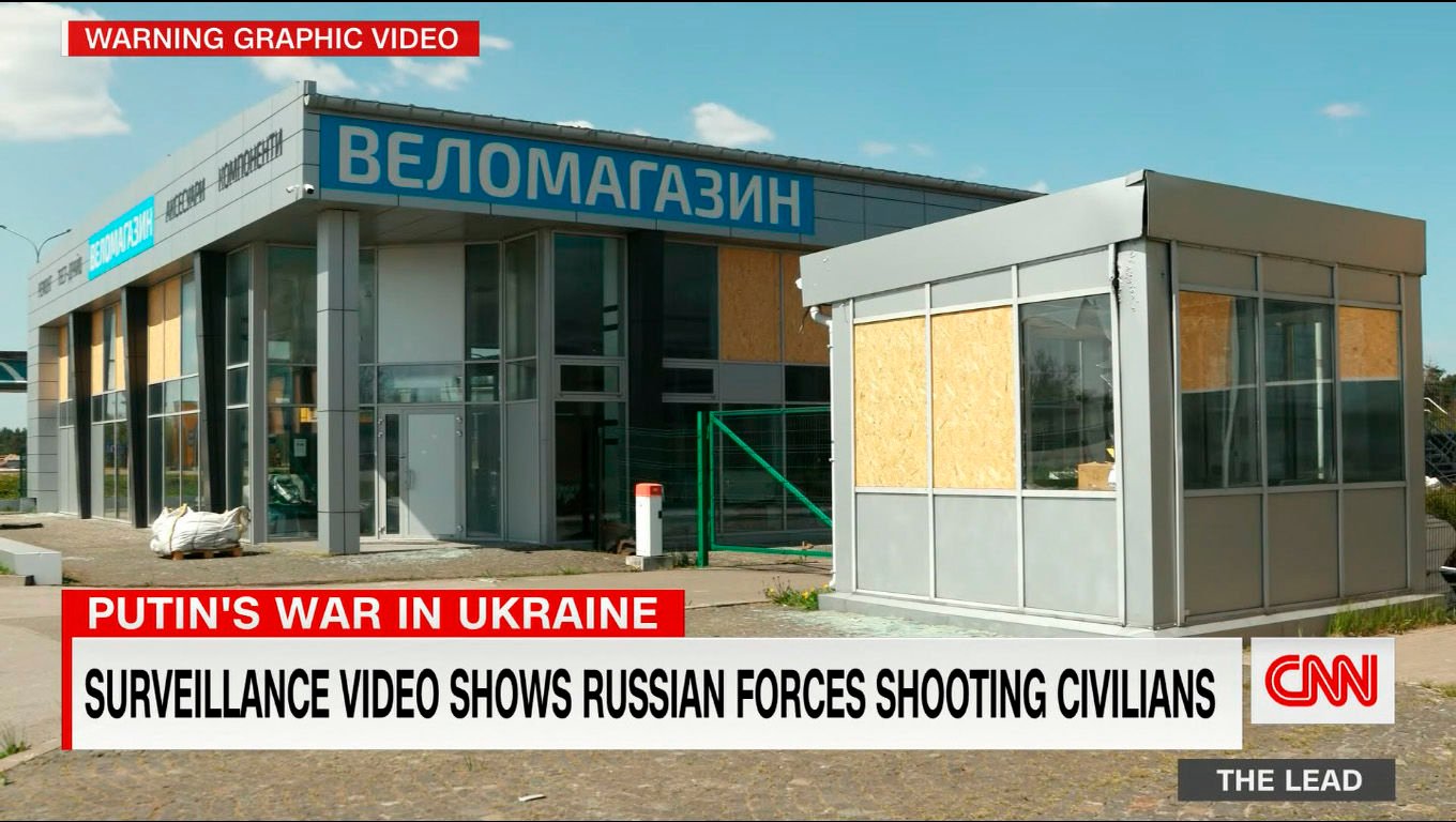 ​Оккупанты расстреляли в Киеве сотрудников "Веломагазина", а после занялись грабежом, кадры