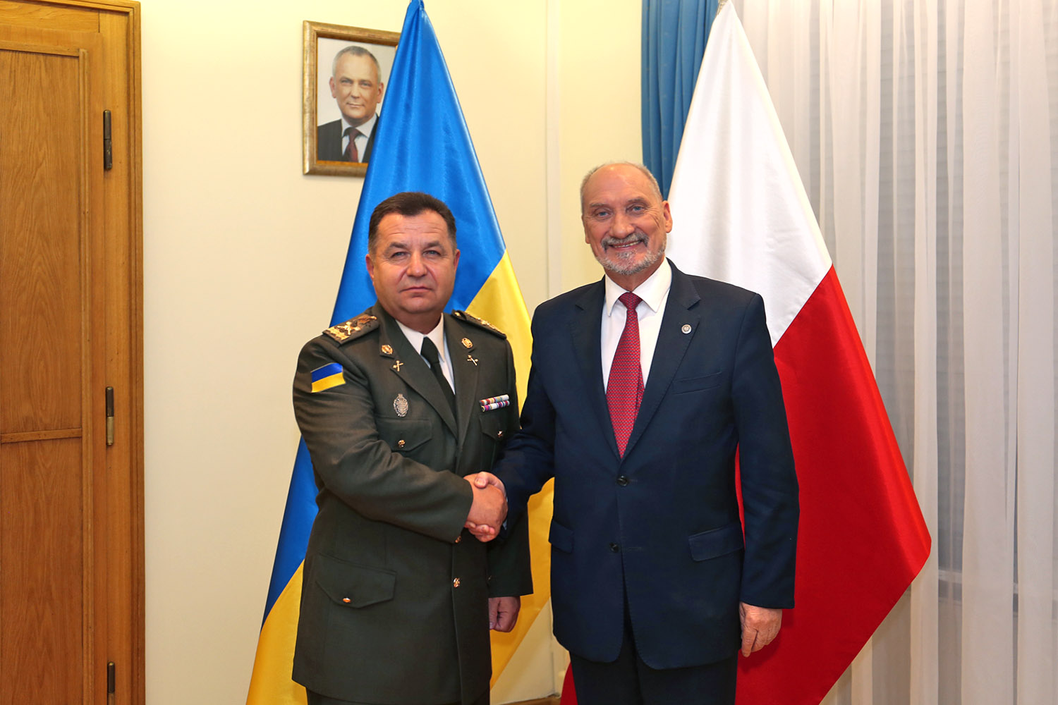Министры обороны Украины и Польши договорились о дальнейшем военно-промышленном сотрудничестве