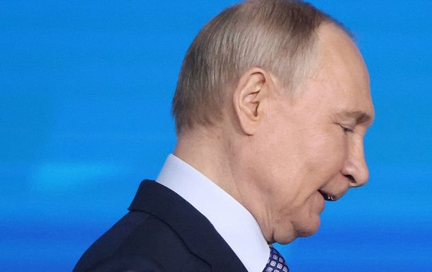 "Самый одинокий мальчик в России... Иван Владимирович": в Сети показали фото 10-летнего сына Путина и Кабаевой