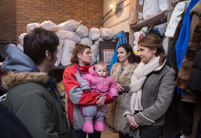 Марина Порошенко проинспектировала волонтерский центр в Киеве