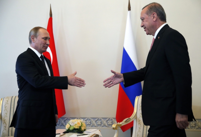 Москва будет снимать санкции с Турции, если та позволит построить "Южный поток"? - как прошла встреча двух "диктаторов" Путина и Эрдогана