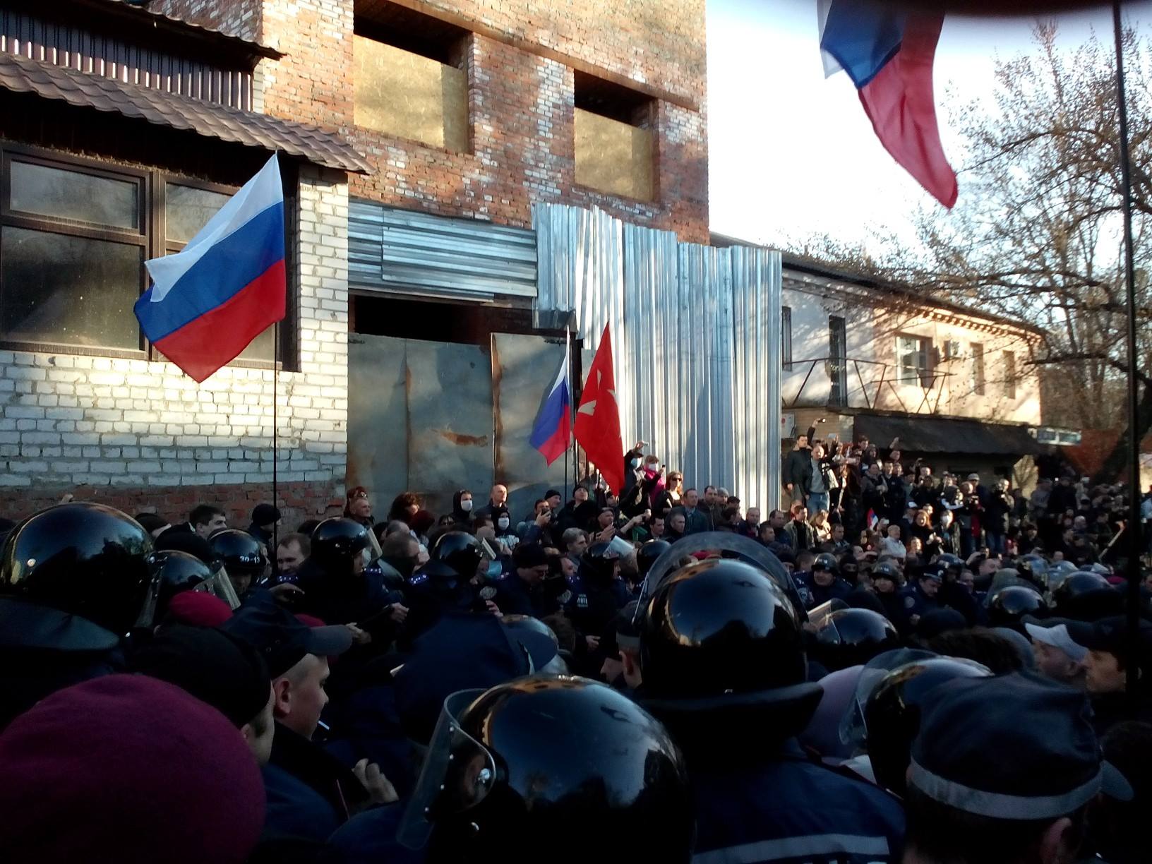 Активисты вычислили сепаратиста среди военных преподавателей в Харькове – детали