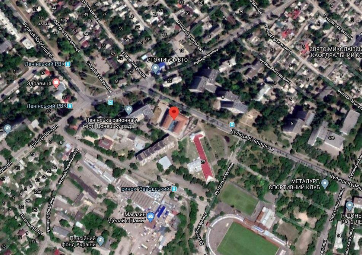 Война на Донбассе: в Донецке показали военную базу "ДНР" в 40 метрах от школы – карта