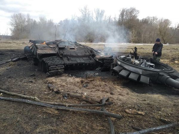 ​Бойцы 93-й ОМБр опубликовали кадры уничтоженной российской военной техники на Сумщине