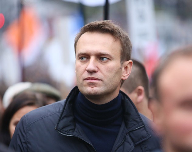 Путин и Медведев увидели реальную угрозу в Навальном: Кремль начал кампанию по дискредитации оппозиционера