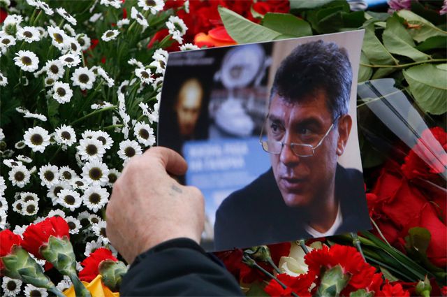 Немцова посмертно наградили Премией свободы