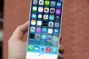 В России придумали чехол, который превращает iPhone 6 в YotaPhone