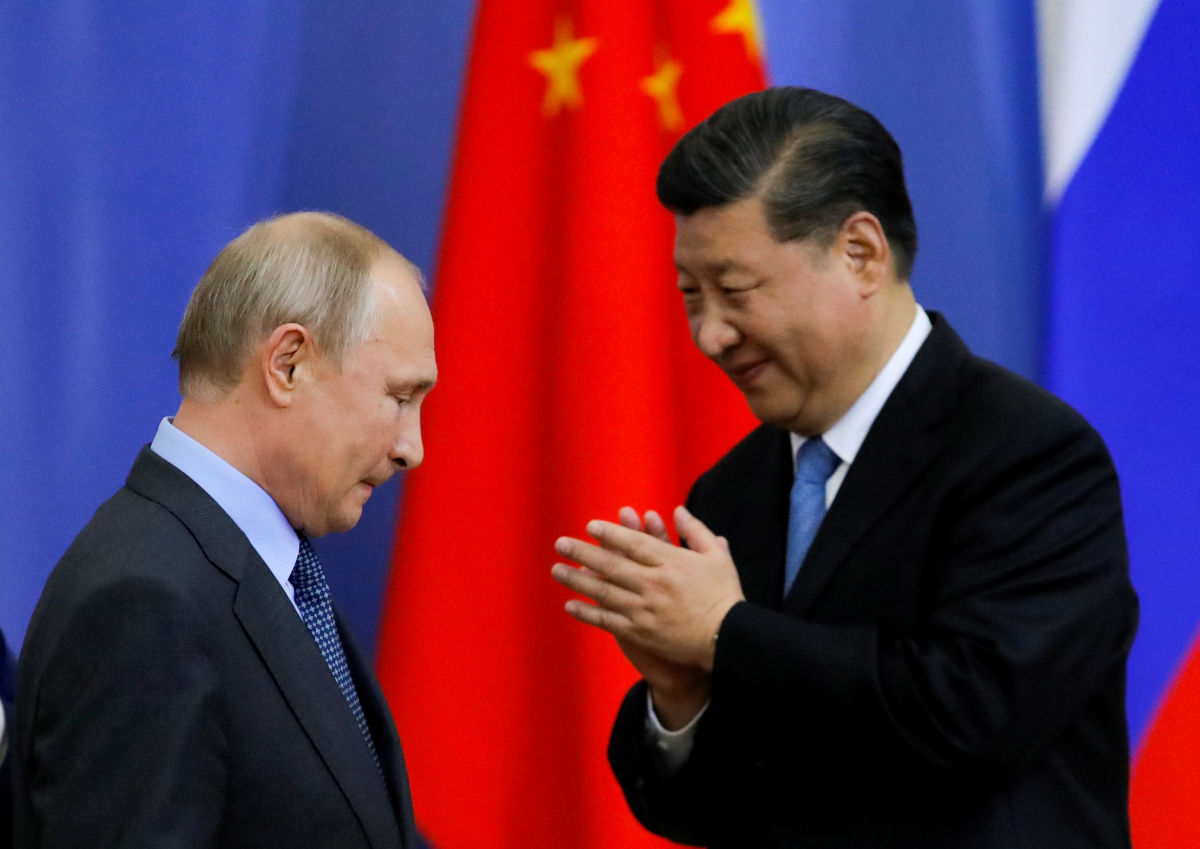​Кремль получил мощный кидок от Китая прямо накануне саммита с НАТО, Путина использовали - Латынина