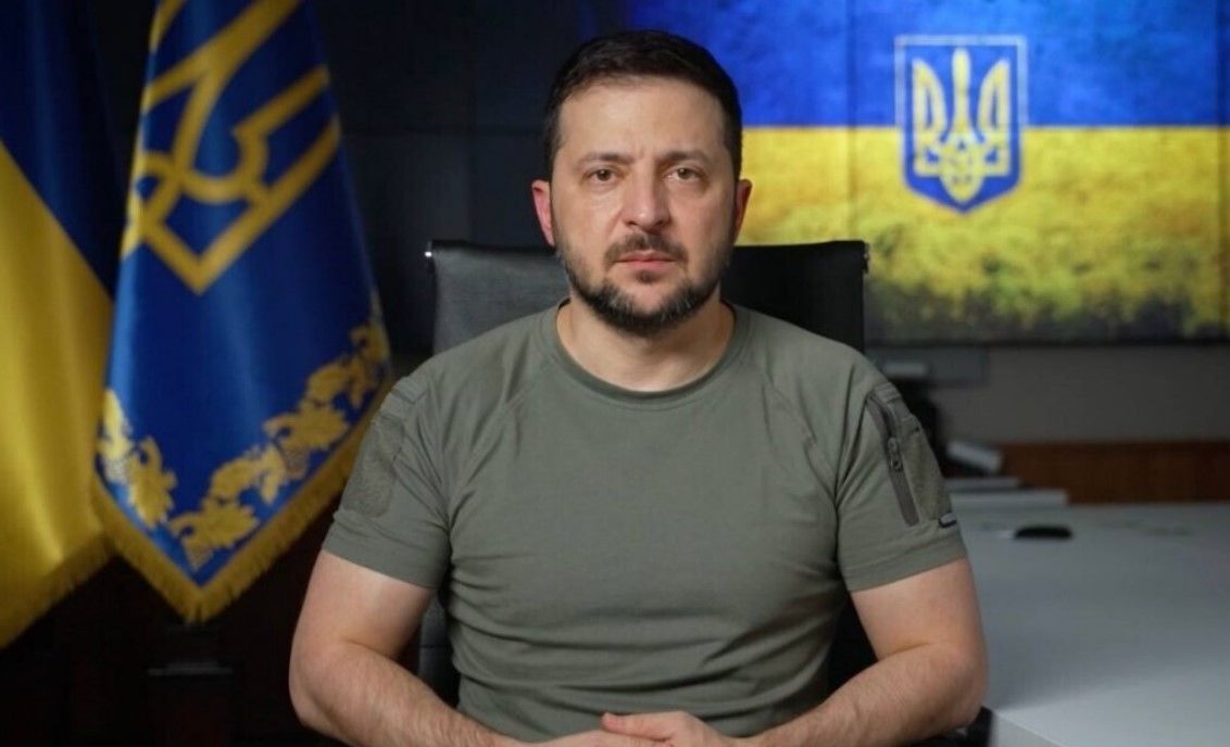 "Он не думает, как защитить территории, и бомбит свои села. Браво", - Зеленский поаплодировал Путину