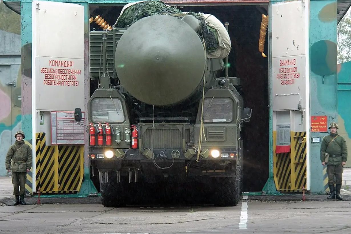 ​"Не страшнее КАБ-1500", — Ауслендер объяснил, почему Путин не ударит по Украине "Рубежом"