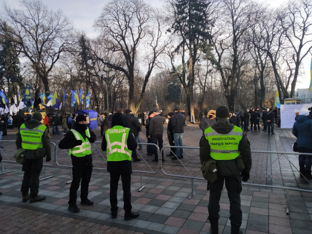 Митинг под Верховной Радой: в полиции обратились к участникам протеста