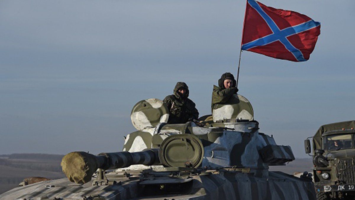 За шаг до горячей фазы войны: наемники "ДНР" стягивают технику к линии фронта