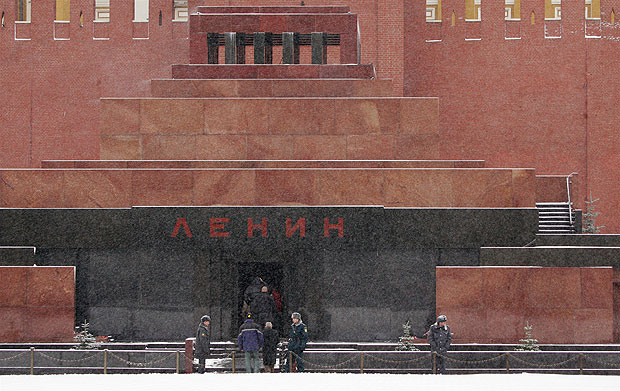 Глава Ингушетии поддержал антиленинскую линию Путина и предложил перезахоронить Ленина в земле