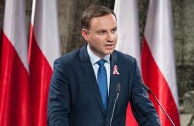 Президент Польши: Военные базы НАТО должны присутствовать в Восточной Европе