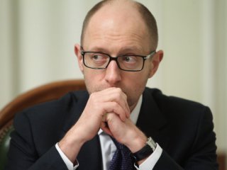 Яценюк: Из украинской экономики выжали все, что можно