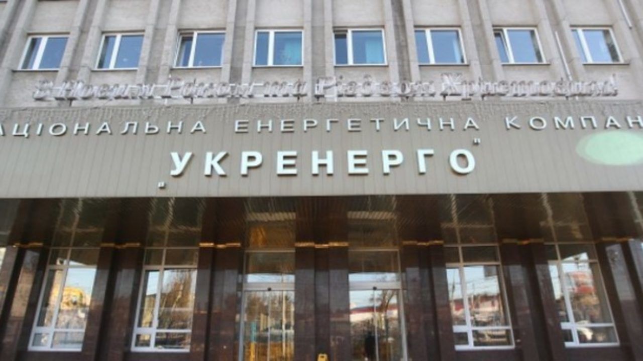 В Украине после нового обстрела со стороны РФ возник дефицит электроэнергии: когда ждать отключения света