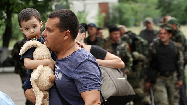 Более 240 тысяч украинских беженцев попросили убежища в России