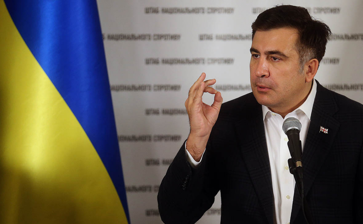 Саакашвили об "Укрзализныце": "К концу лета Украина останется без железной дороги"