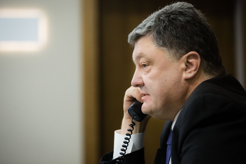 "Спасибо за возвращение картин, мы поможем вам с Крымом, Донбассом и безвизом", - премьер Италии звонил Порошенко