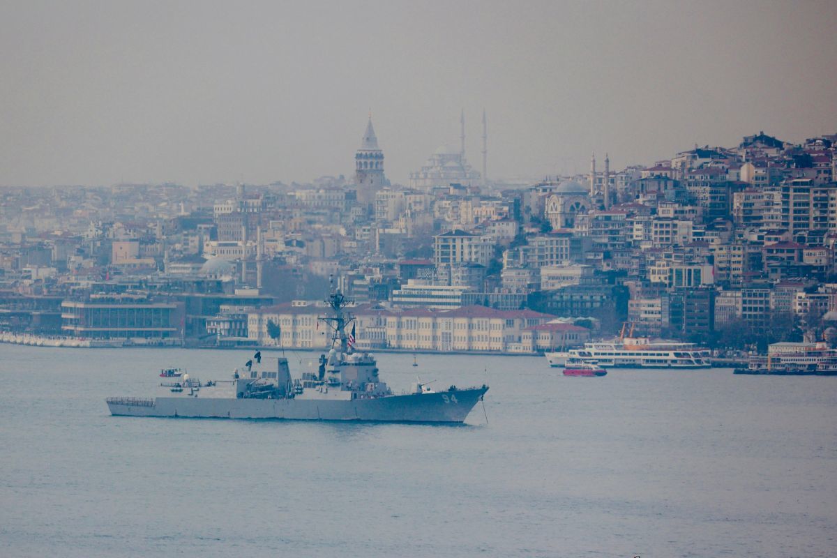 ​Эсминец ВМС США с "Томагавками" приблизился к РФ на расстояние удара
