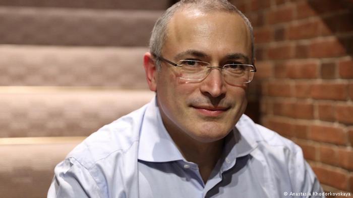 "Путин давно мог бы уйти, но его окружение не отпускает", - Ходорковский раскрыл "подноготную" российских выборов