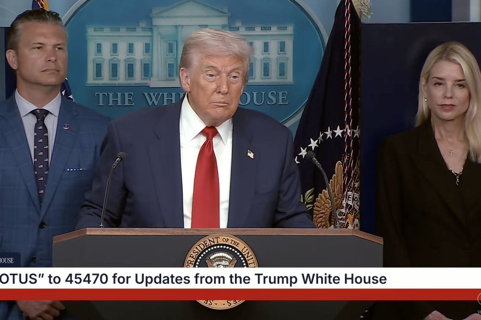 ​Трамп давит на Зеленского перед саммитом на Аляске: детали