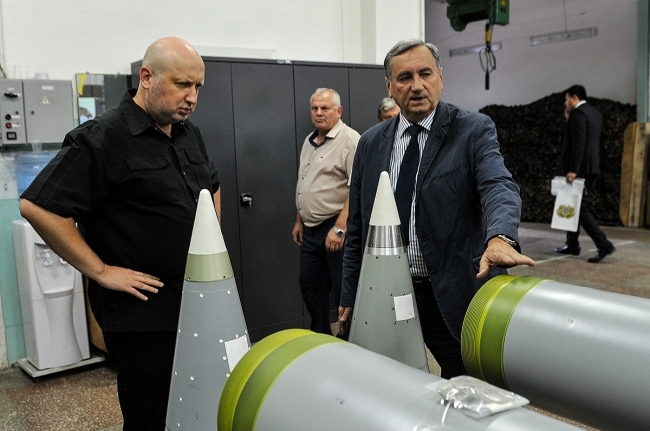 ​Москва нервничает: Турчинов напомнил РФ о новом оружии Украины, пробивающем метровую броню