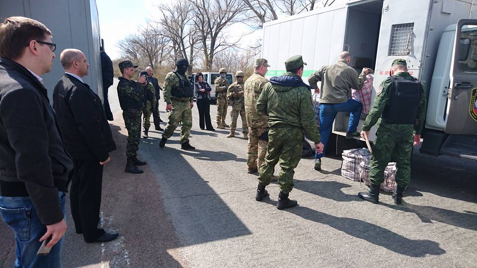 Из "ДНР" на подконтрольную Киеву территорию переехали более 10 осужденных
