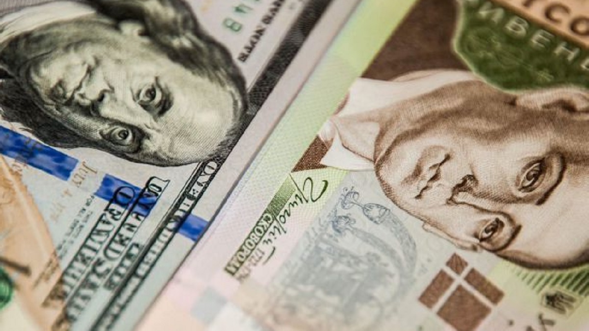 Курс валют на 26 мая: доллар и евро укрепляют свои позиции, гривна подешевела - данные НБУ