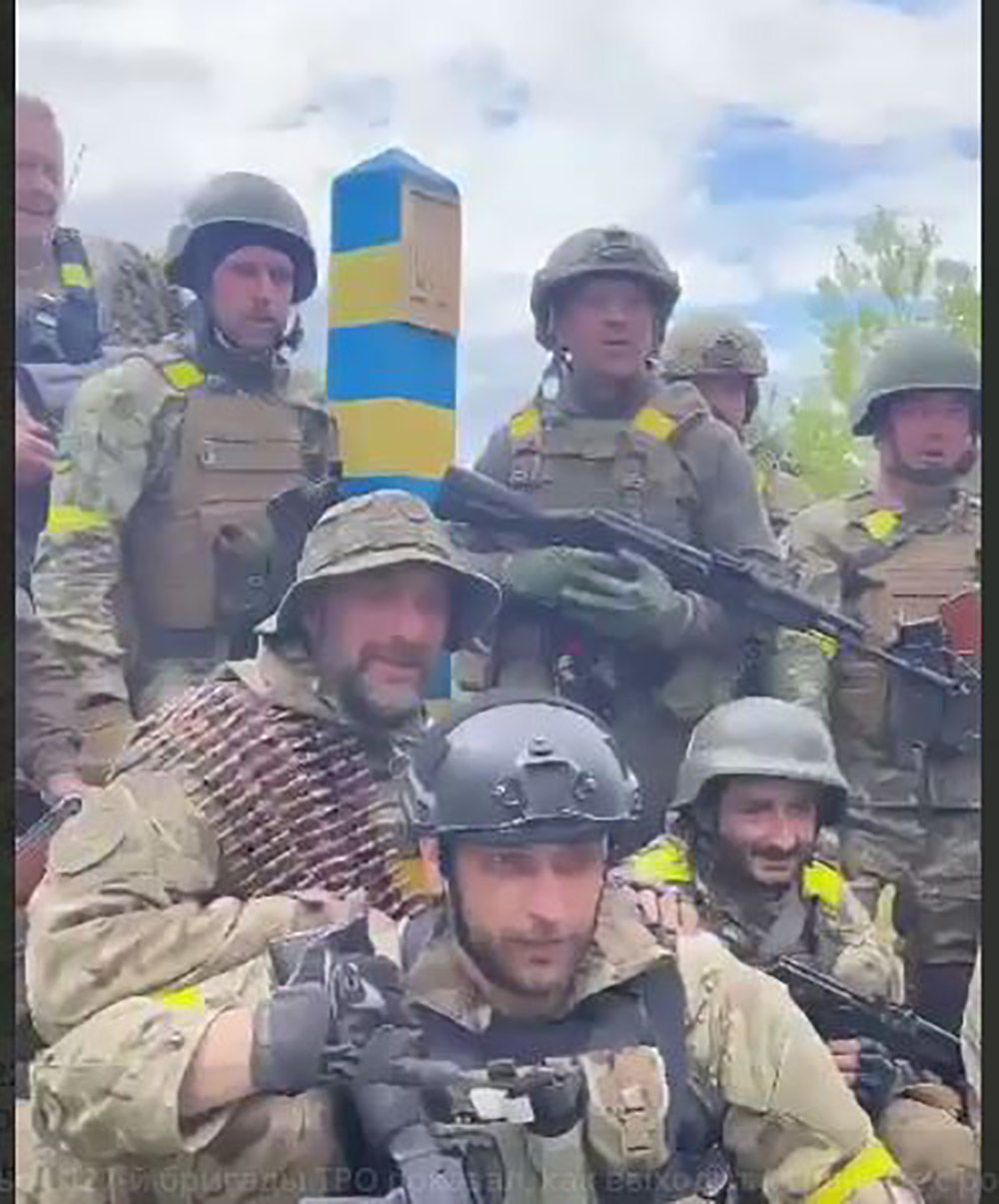 ​"Мы дошли, мы здесь!" – украинские защитники показали кадры с российской границы