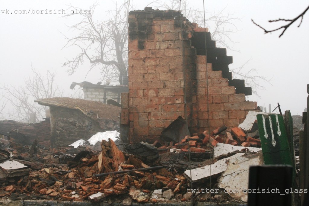 Как выглядит поселок Никишино после боев: большинство домов разрушено полностью