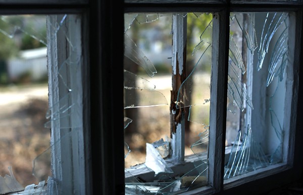 Мэрия Донецка: В пяти районах города слышны залпы и взрывы