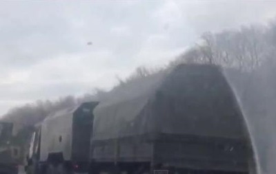 Очевидцы: в Украину из Ростова отправилась большая колонна военной техники