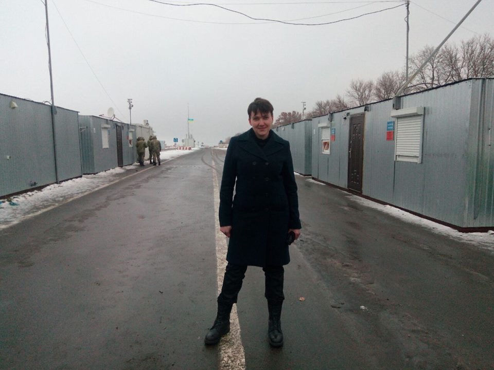 До Донецка рукой подать: Савченко тянет к "ДНР", как магнитом, - нардеп посетила линию разграничения на Донбассе