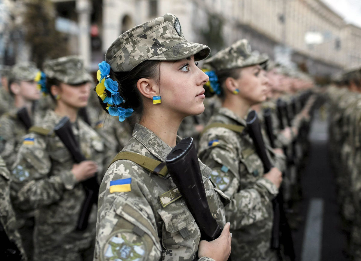 В Минобороны раскрыли создание инструкции по постановке женщин на воинский учет