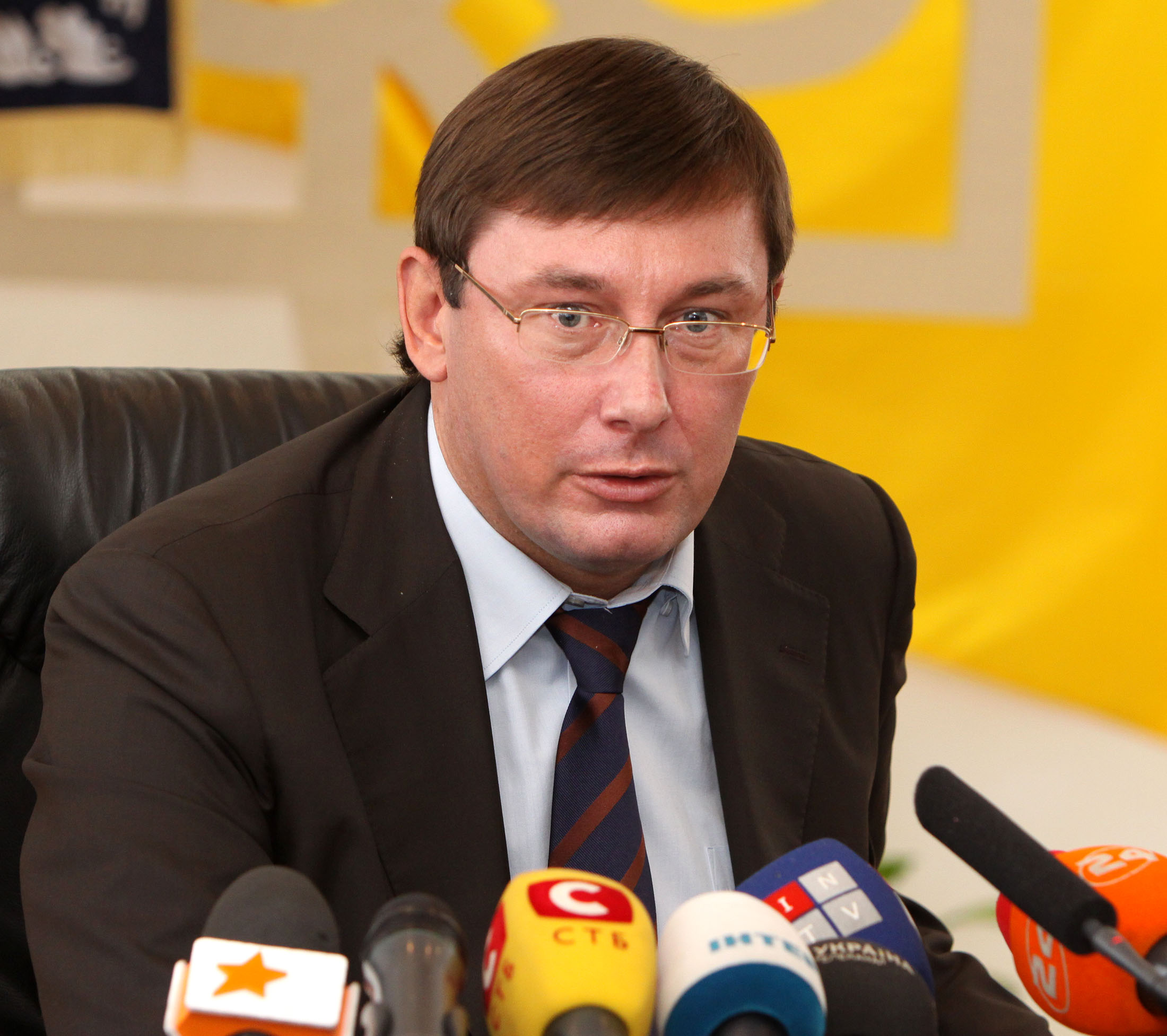 ​Луценко назвал дату выборов в Донбассе