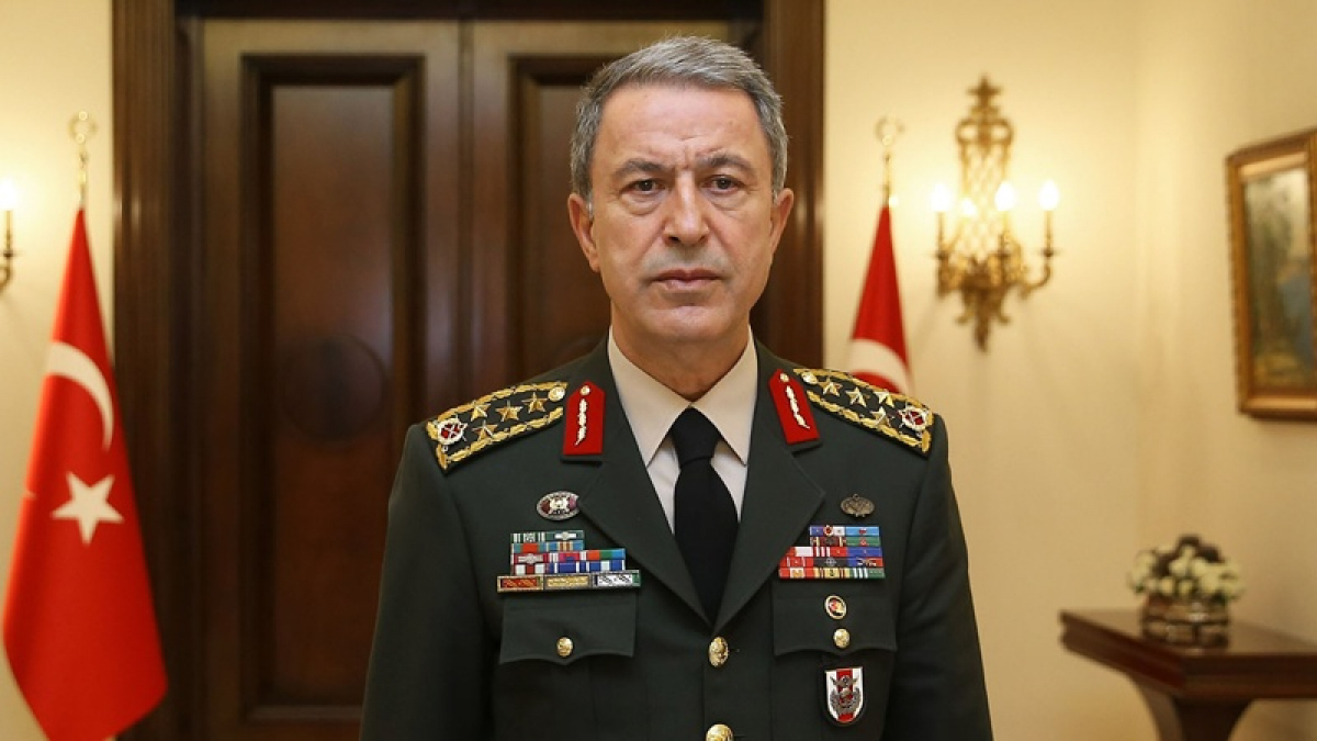 "Будем отвечать в разы больше", - министр обороны Турции заверил, что войска из Сирии не уйдут